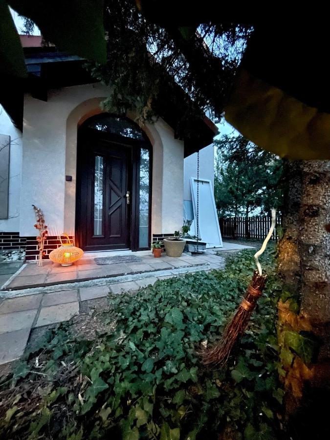 Appartamento Sulekova 52A Bratislava Esterno foto