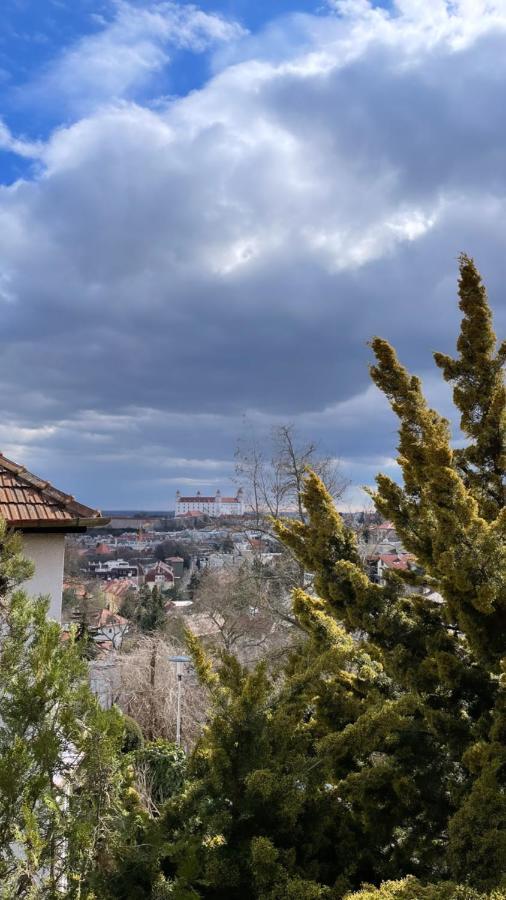 Appartamento Sulekova 52A Bratislava Esterno foto